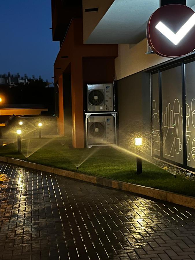 Apartament Modern Cu O Camera Apartment Timisoara Exterior photo